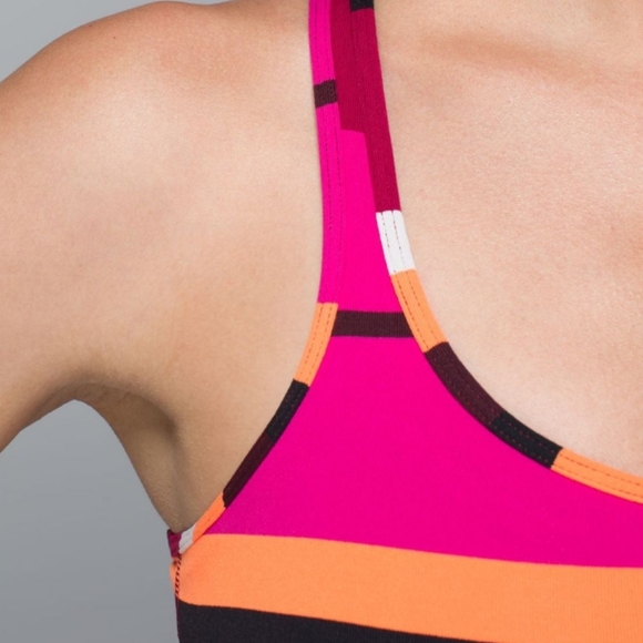 Lululemon Refresh Racer Tank - Picture 4 of 12